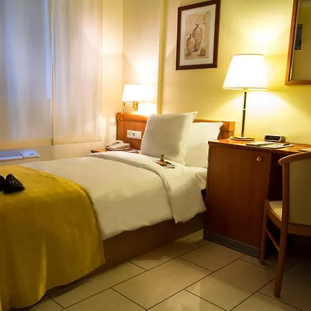 Western Grand Victor Hugo 4*