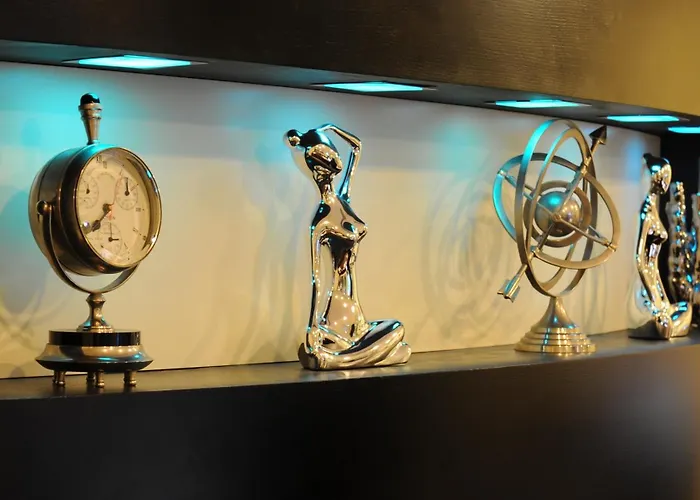 Western Grand Victor Hugo 4*