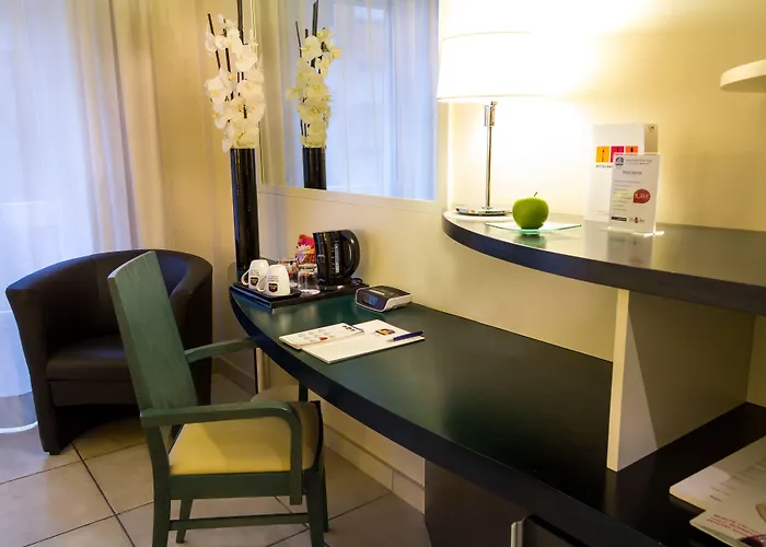 Western Grand Victor Hugo 4*