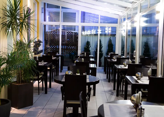 Western Grand Victor Hugo