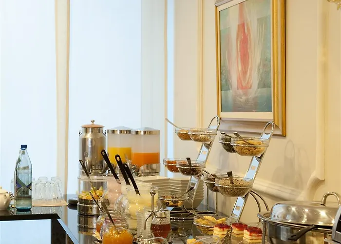 فندق Western Grand Victor Hugo 4*