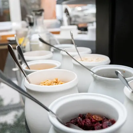 Western Grand Victor Hugo Szálloda 4*