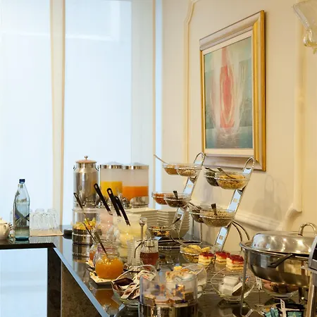 Hotel Western Grand Victor Hugo 4*