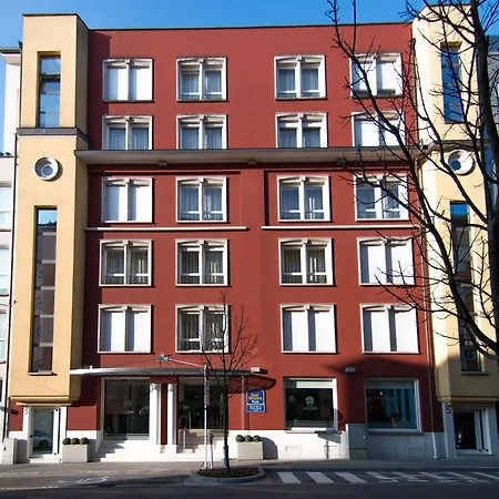 Western Grand Victor Hugo لوكسمبورغ