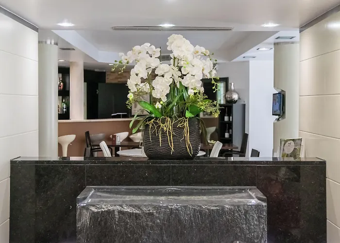 호텔 베스트 웨스턴 플러스 그랜드 빅토르 휴고 4*