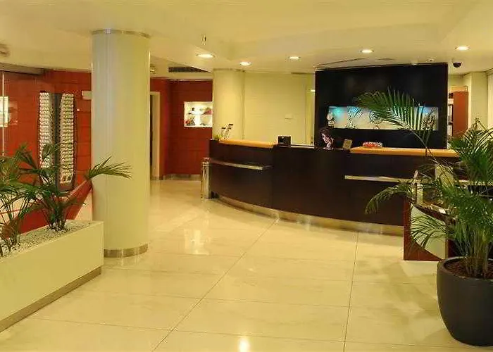 Hotel Western Grand Victor Hugo 4*