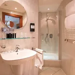 Hotel Western Grand Victor Hugo 4*