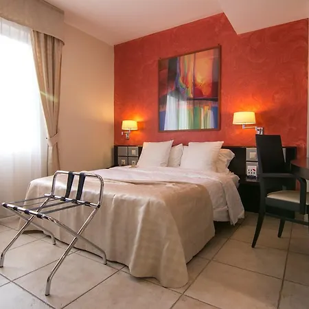 Western Grand Victor Hugo Hotel 4*