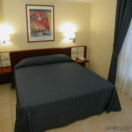 Western Grand Victor Hugo