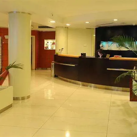 Hotel Western Grand Victor Hugo 4*