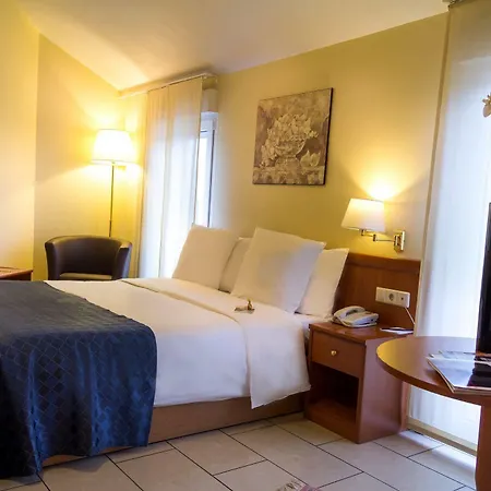 Western Grand Victor Hugo Luxembourg