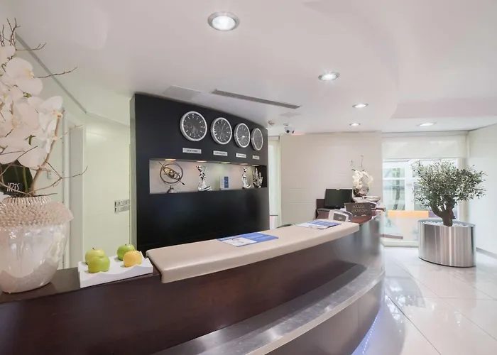 Western Grand Victor Hugo